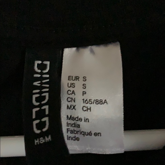 “Dont text him back” crop top - Picture 3 of 3